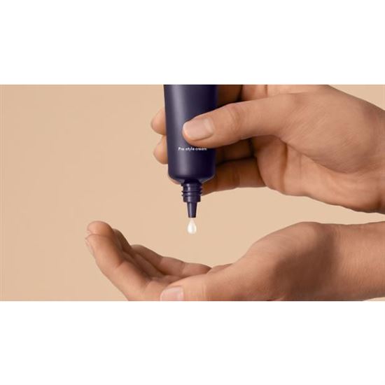 Dyson Chitosan Pre-style krém pro rovné až vlnité vlasy s lehkou výživou, 30 ml
